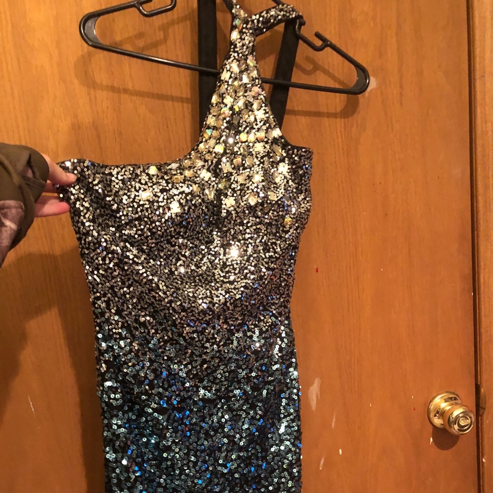 size 6 homecoming dress